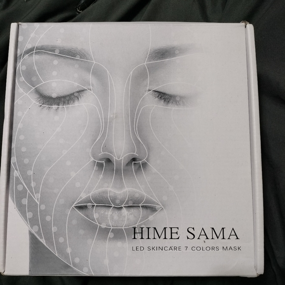 Hime Sama LED skincare mask - Picture 1 of 3
